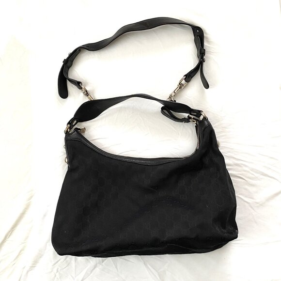 Gucci Black Shoulder Purse With Extension Strap and Accessible Zipper - Picture 1 of 12